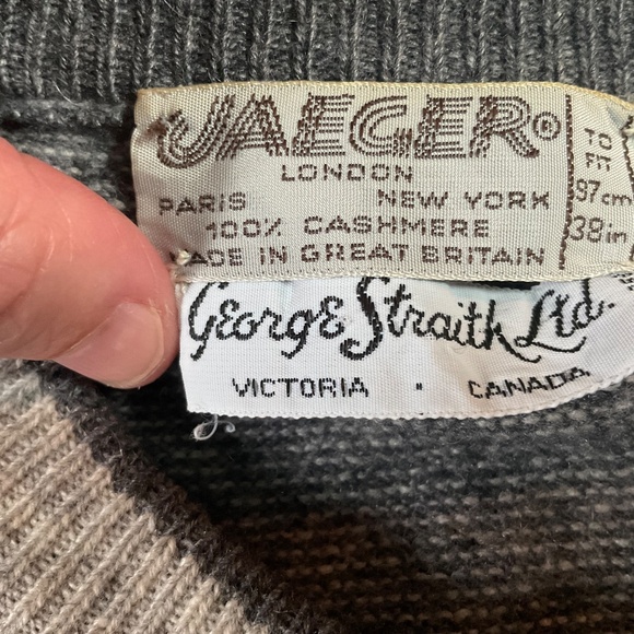 Vintage 100% Cashmere Cardigan by Jaeger (size m) - Picture 6 of 6